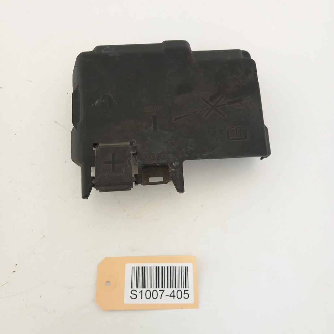 Капак за бушониера предна Opel Meriva B 1,4 A14XER