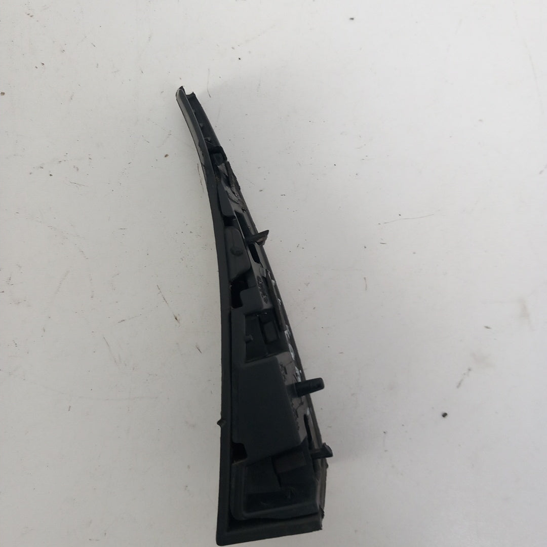 Лайстна пластмаса екстериор предна дясна Opel Meriva B