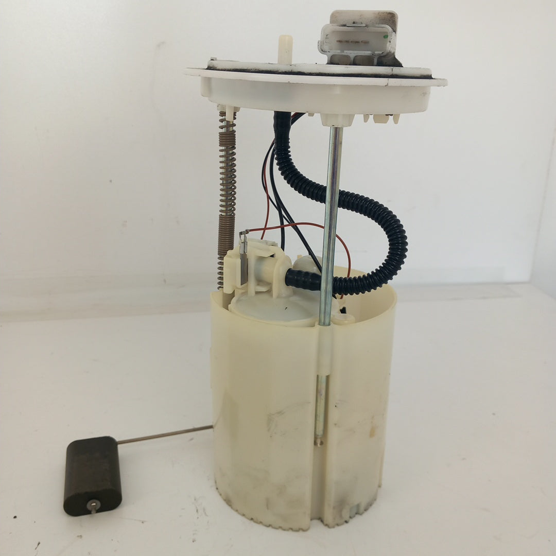 Горивна помпа резервоар Opel Meriva B 1,4 A14XER