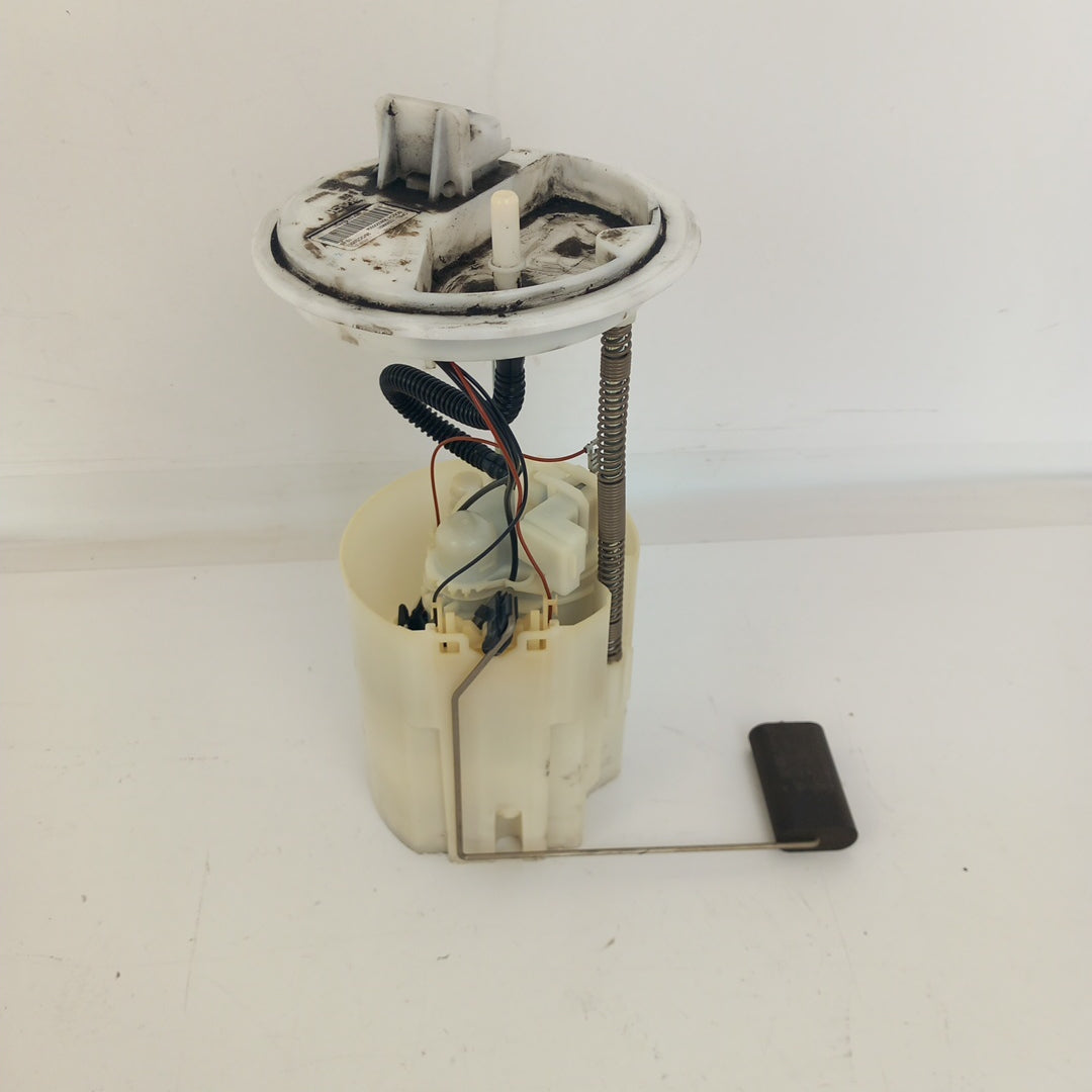 Горивна помпа резервоар Opel Meriva B 1,4 A14XER