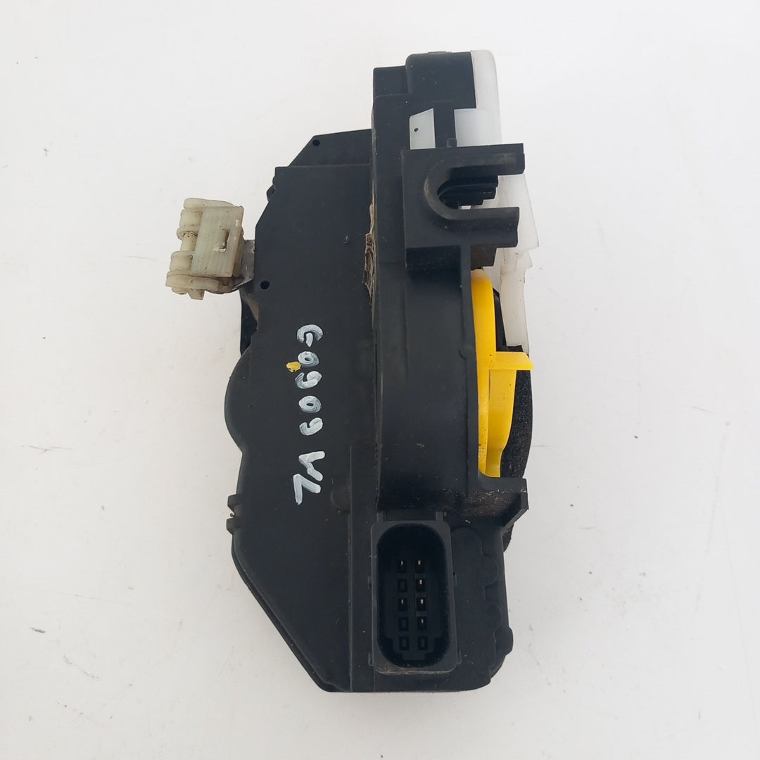 Брава актуатор предна лява врата HY RHD Opel Insignia A