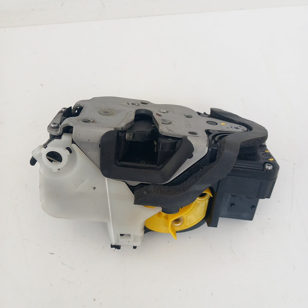 Брава актуатор предна лява врата HY RHD Opel Insignia A