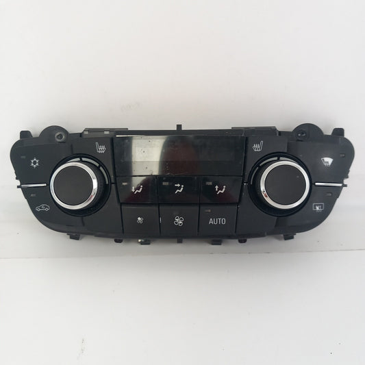 Блок управление AK климатроник подгрев седалки Opel Insignia A