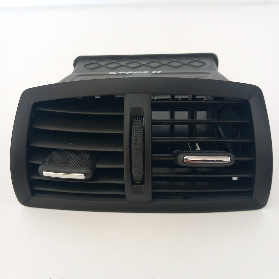 Въздуховод вентилационна решетка задна централна конзола Opel Insignia A