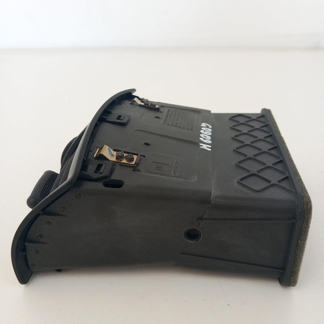 Въздуховод вентилационна решетка задна централна конзола Opel Insignia A