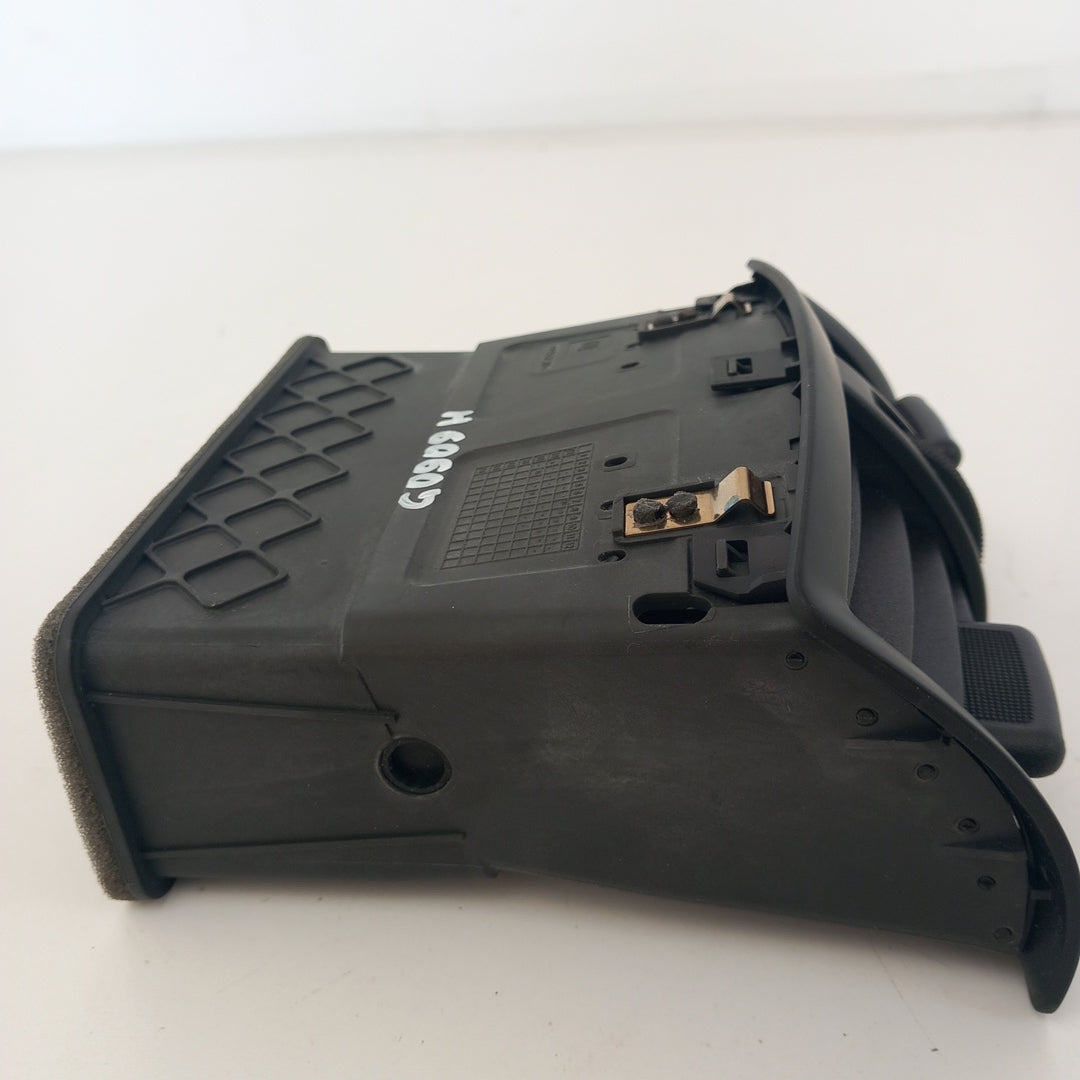 Въздуховод вентилационна решетка задна централна конзола Opel Insignia A