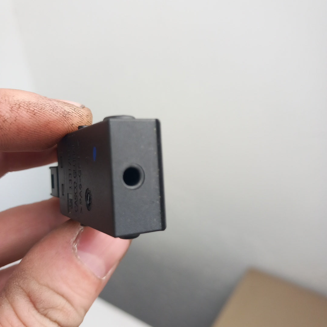 Датчик AUX вход връзка слушалки Opel Insignia A