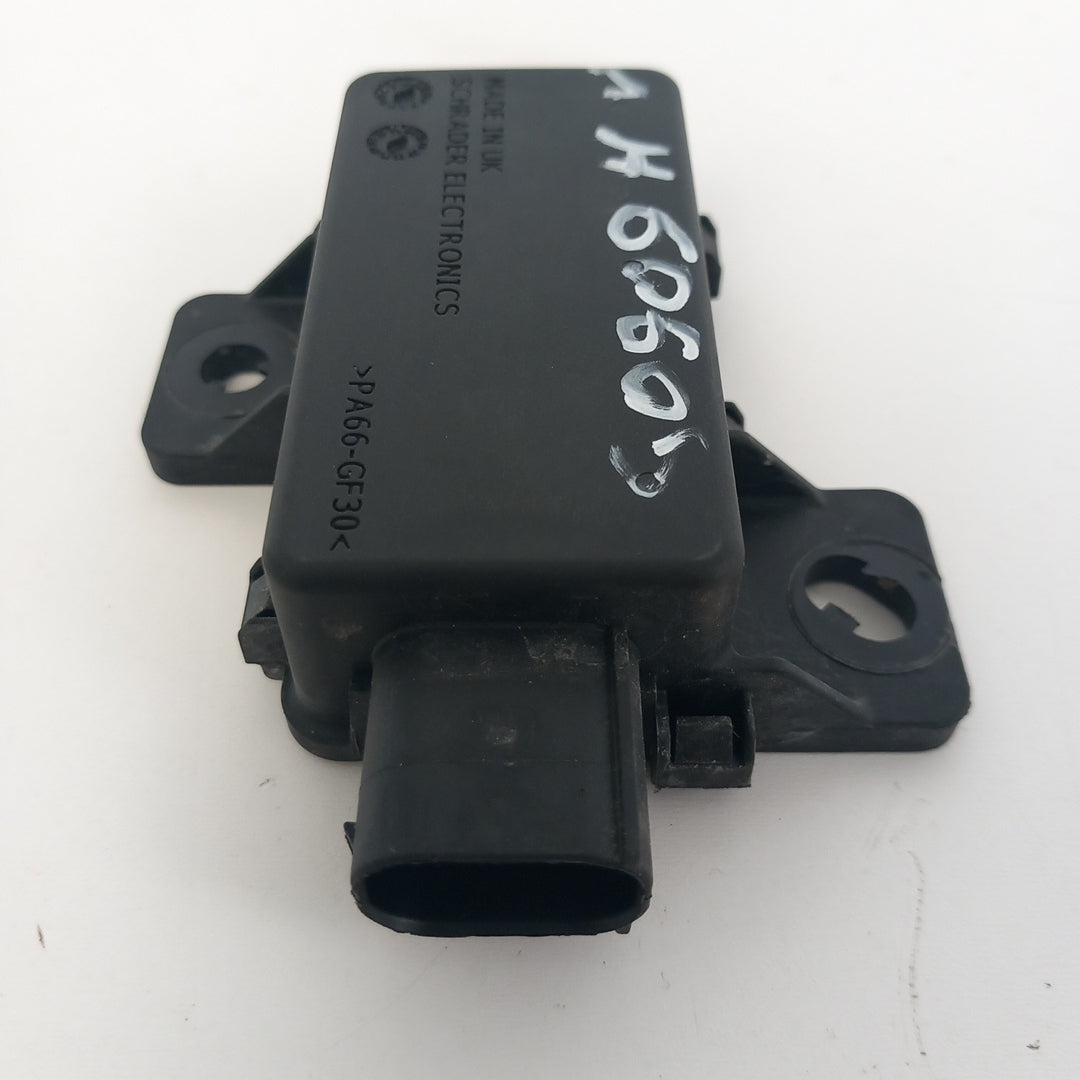 Блок сензор управление налягане в гумите Opel Insignia A