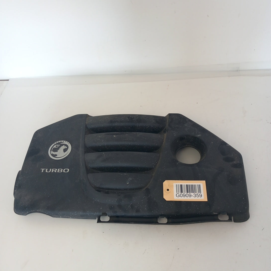 Капак двигател Opel Insignia A 2,0 Turbo