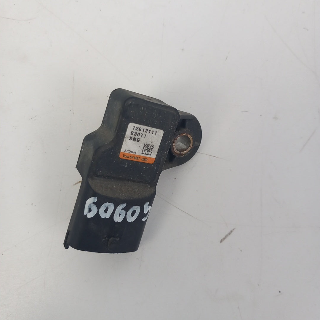 Датчик сензор налягане въздух всмукателен колектор Opel Insignia A 2,0 Turbo