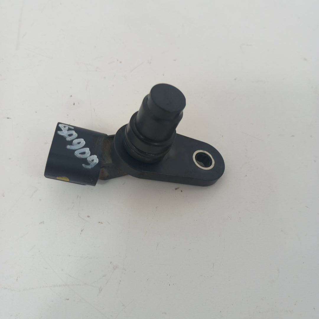 Датчик сензор разпределителен вал  Opel Insignia A 2,0 Turbo