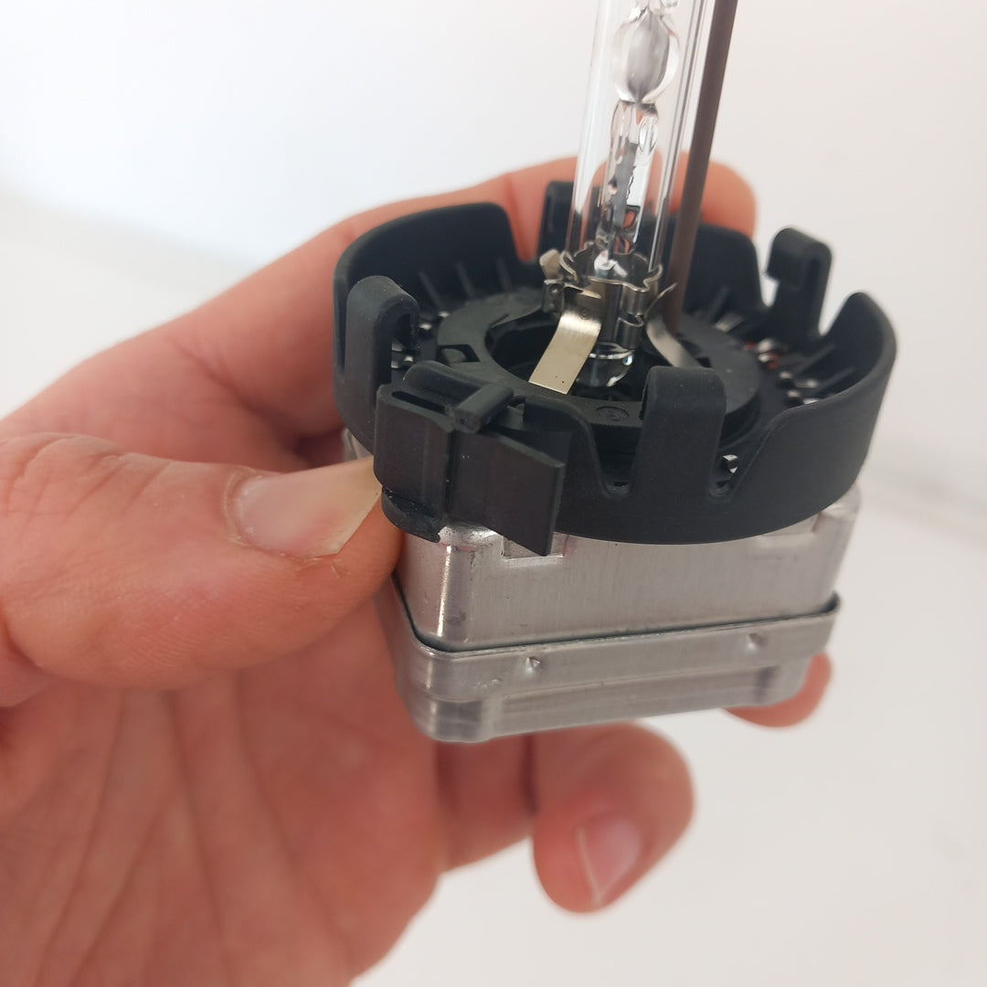 Крушка ксенон дясна Osram D1S 35W Opel Insignia A