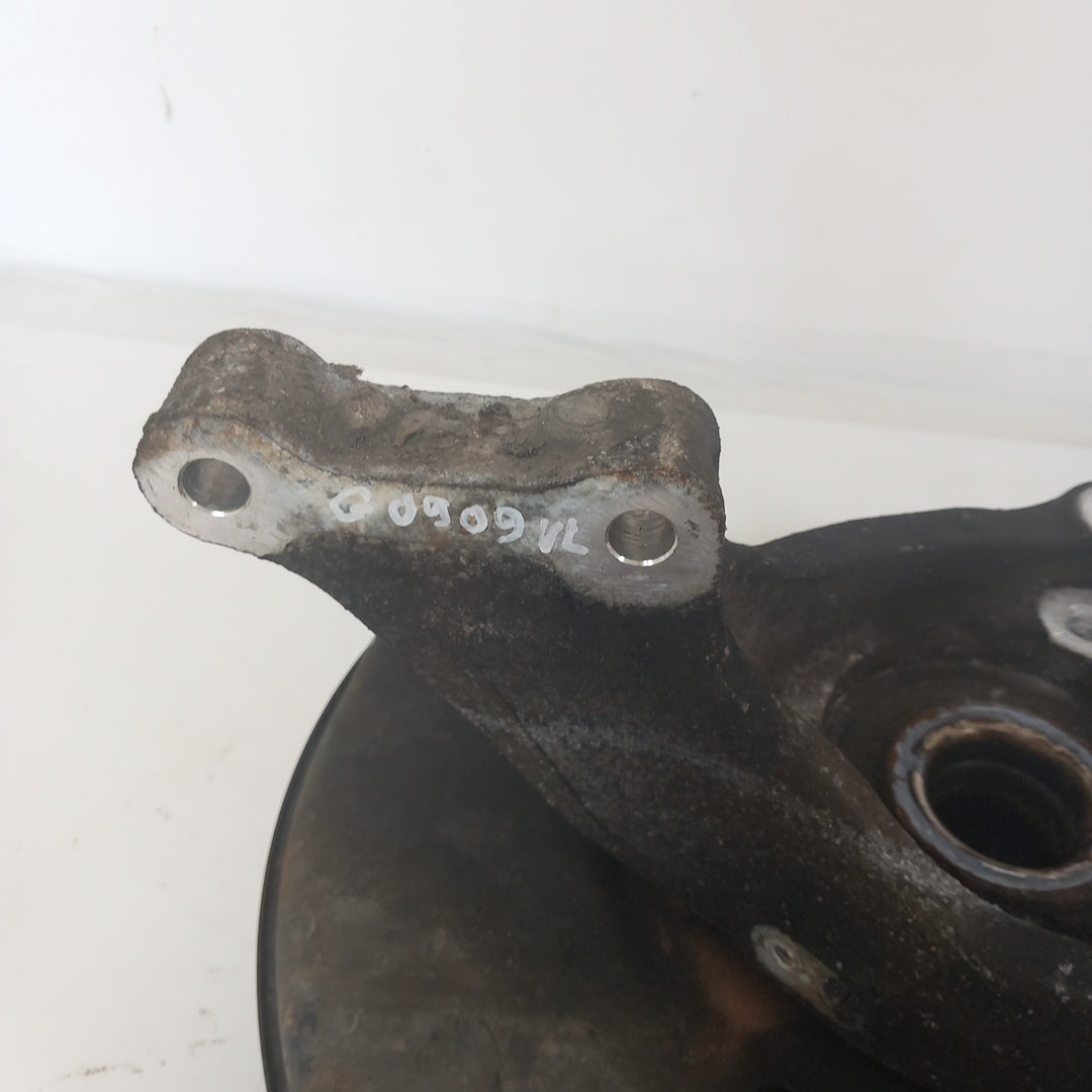 Главина шарнир предна лява Opel Insignia A