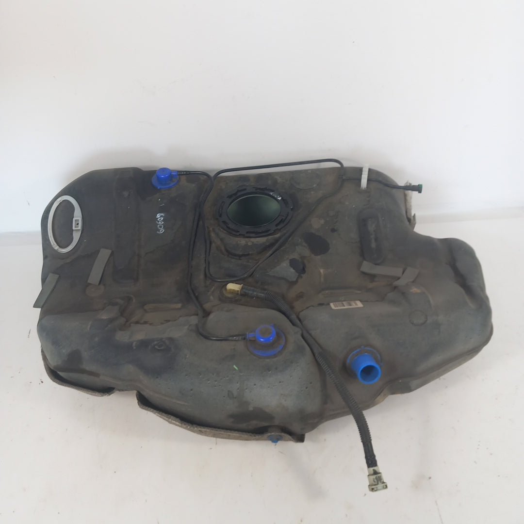 Резервоар гориво бензин Opel Insignia A 2,0 Turbo