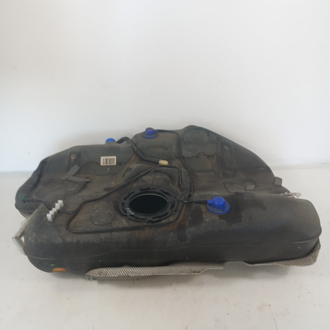 Резервоар гориво бензин Opel Insignia A 2,0 Turbo
