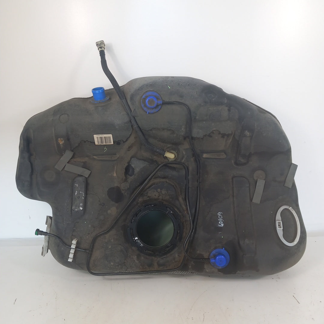 Резервоар гориво бензин Opel Insignia A 2,0 Turbo