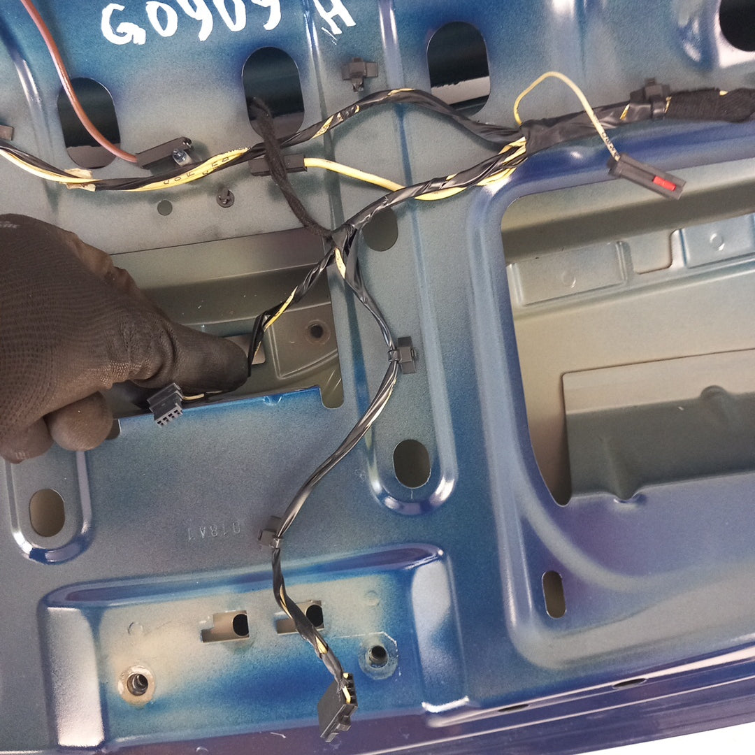 Капак багажник  Z20Z GEK Opel Insignia A хечбек