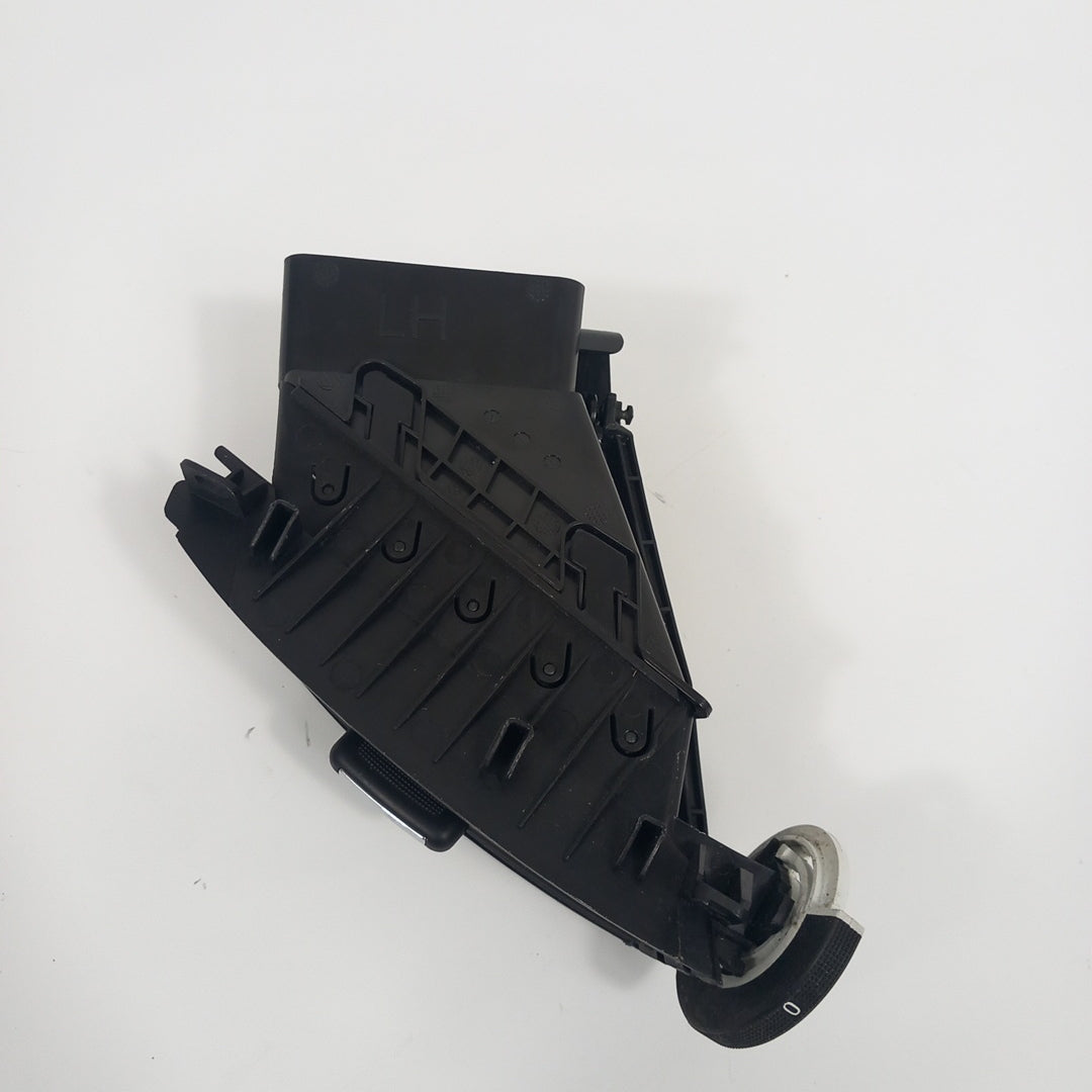 Въздуховод вентилационна решетка табло средна лява Opel Insignia A Facelift