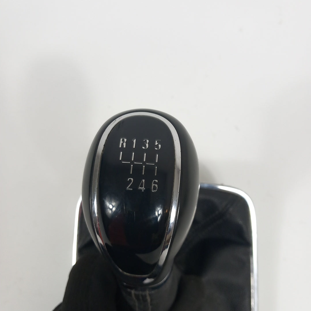 Ръкохватка бутон скоростен лост 6 степени NE Opel Insignia A