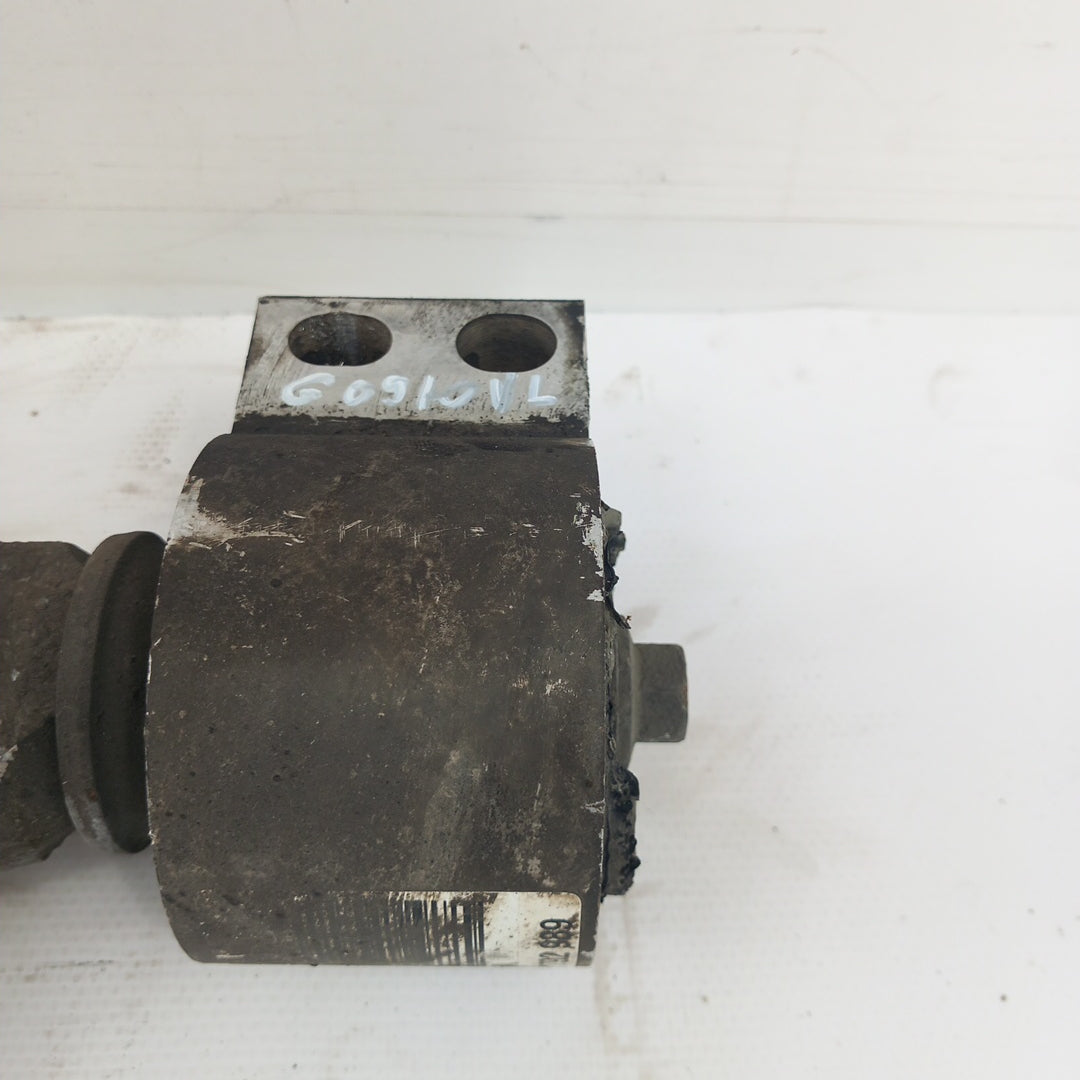 Носач преден ляв Opel Insignia A Facelift