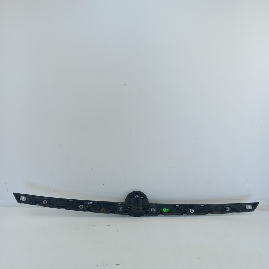 Лайсна хром декоративна капак багажник 5та врата Opel Insignia A Facelift