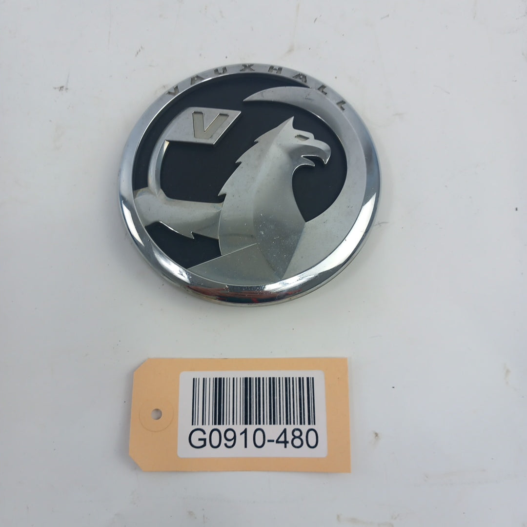 Оригинална хромирана емблема на предната решетка Opel Insignia A Facelift