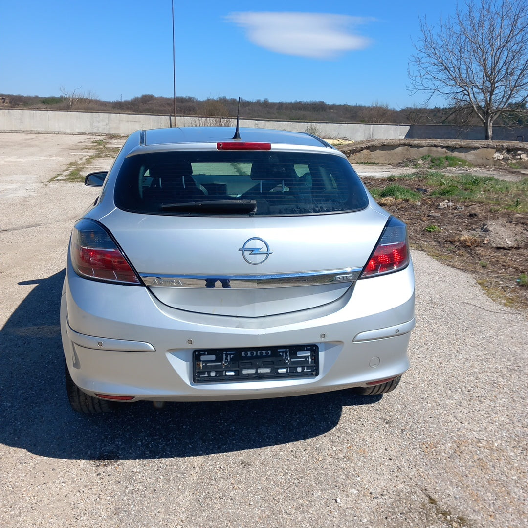 Opel Astra H GTC 1,8 Z18XE Silver / А0421 снимки