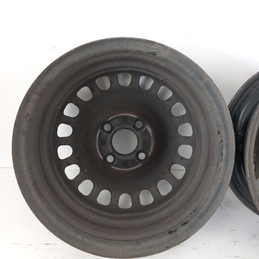 Комплект 14" цола оригинални стоманени джанти 5 1/2 J14H2 ET39 4x100 Opel Corsa D