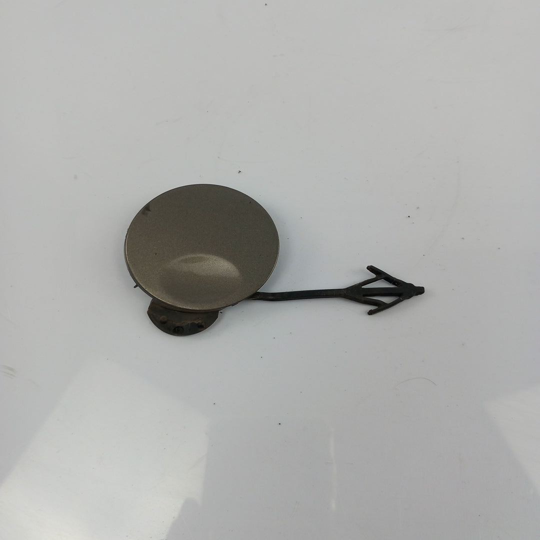 Капачка ухо за теглене предна броня Z40W GJM кафяво Opel Meriva B