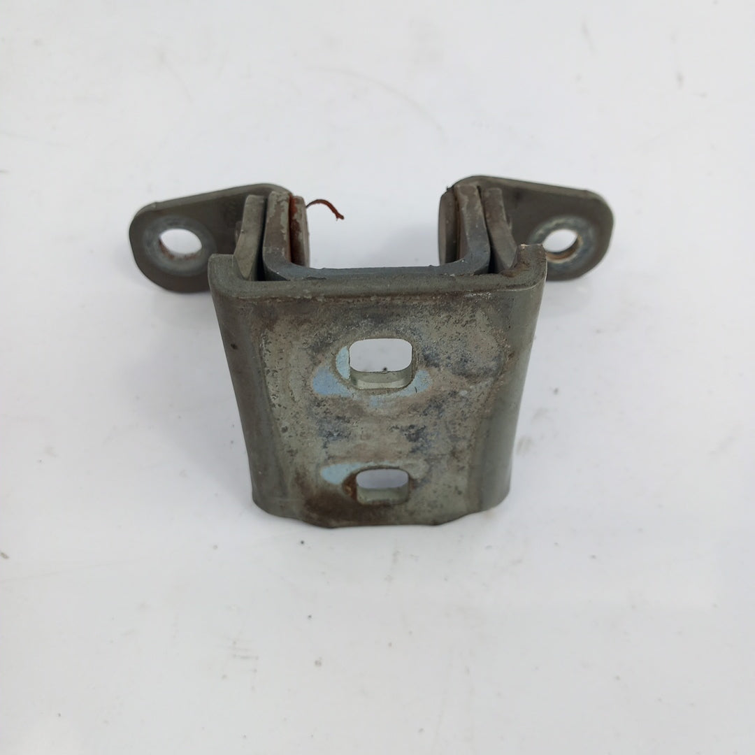 Панта за врата предна лява долу Opel Meriva B