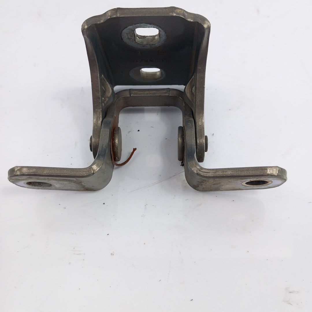 Панта за врата предна лява долу Opel Meriva B