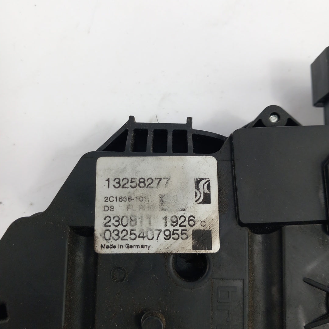 Брава централно предна лява врата RHD Opel Meriva B