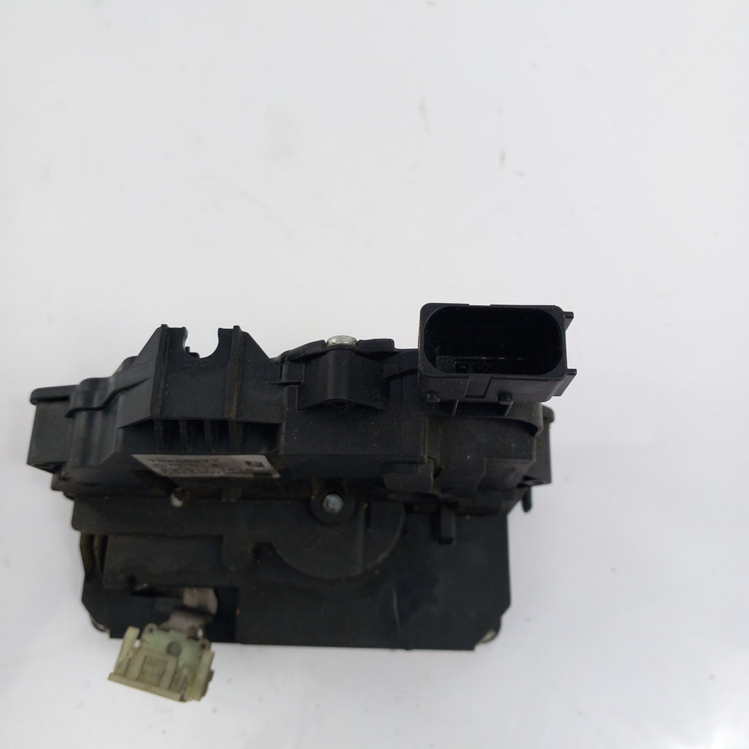 Брава централно предна лява врата RHD Opel Meriva B