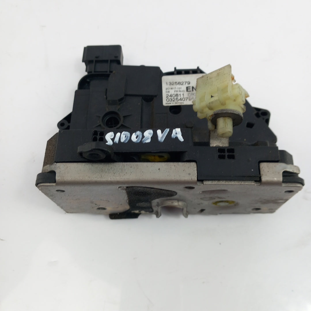 Брава централно предна дясна врата RHD Opel Meriva B