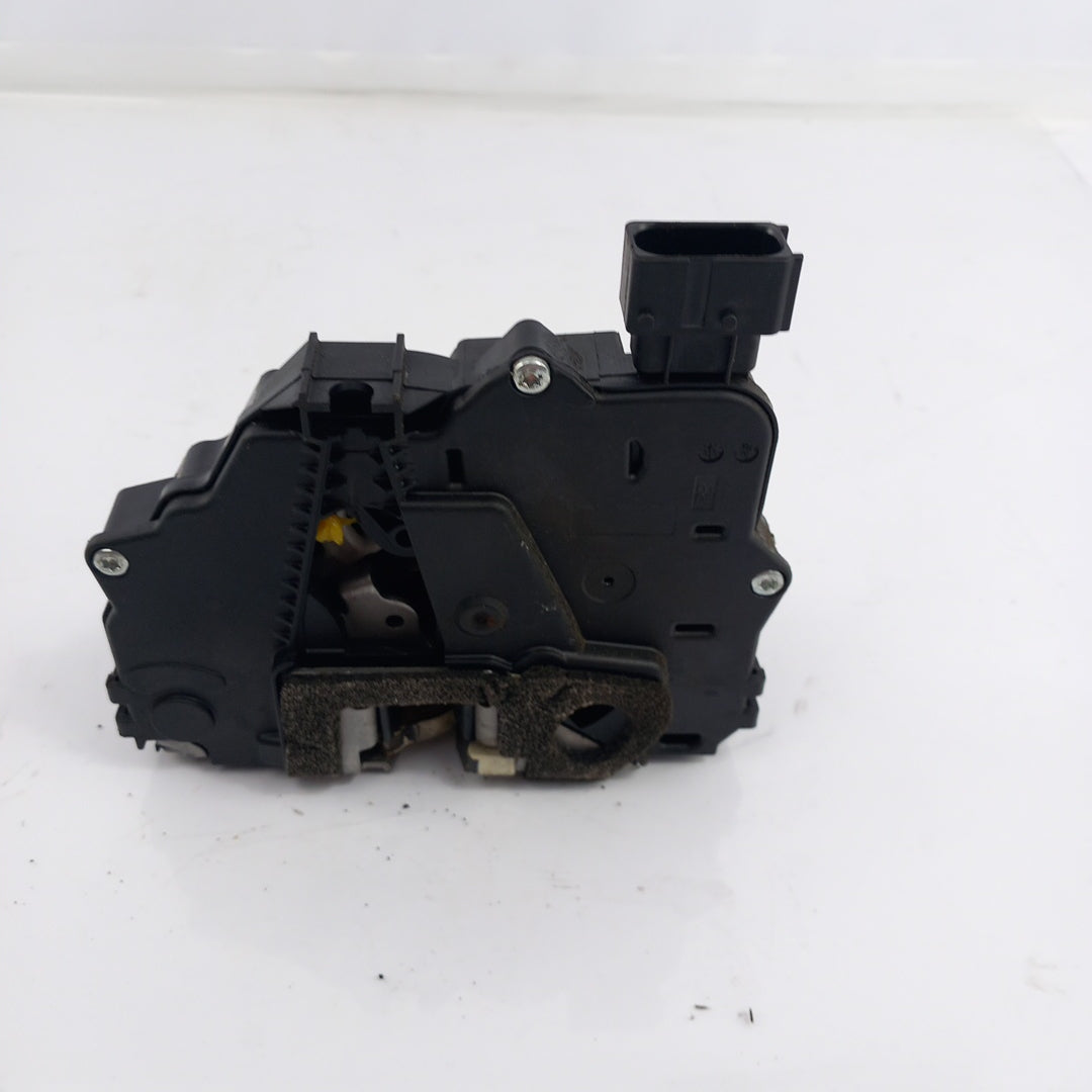 Брава централно предна дясна врата RHD Opel Meriva B