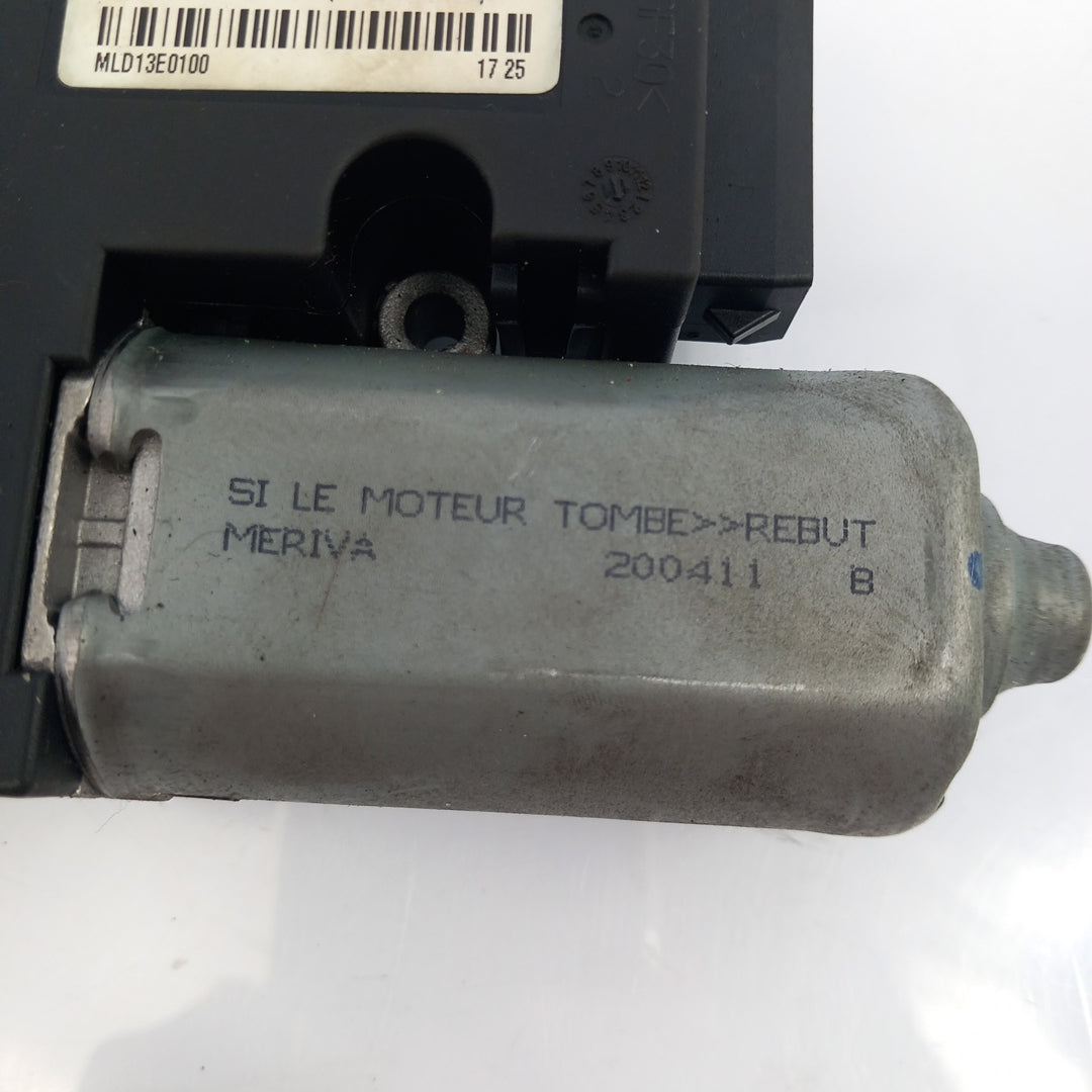 Моторче щора панорамен таван Opel Meriva B