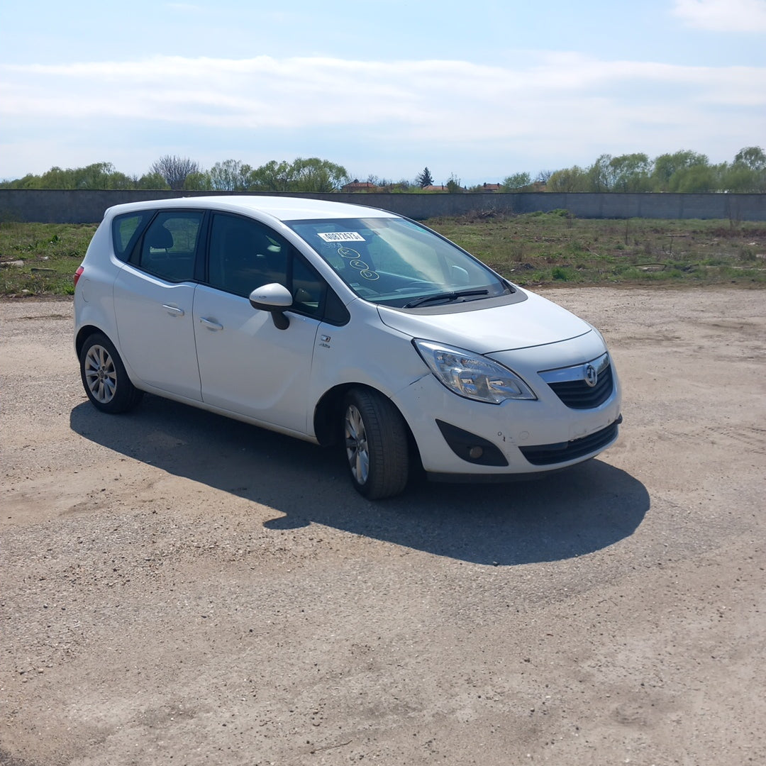 Opel Meriva B 1,4 Turbo A14NEL white 2012 / S1009 снимки