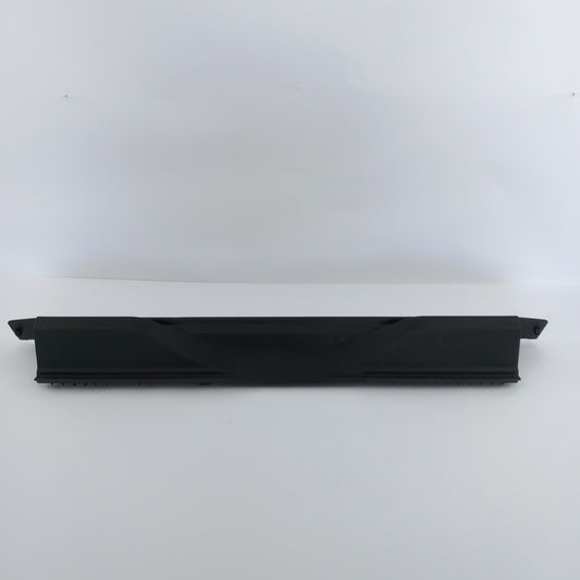 Пластмаса предна част на багажника черна Opel Meriva B