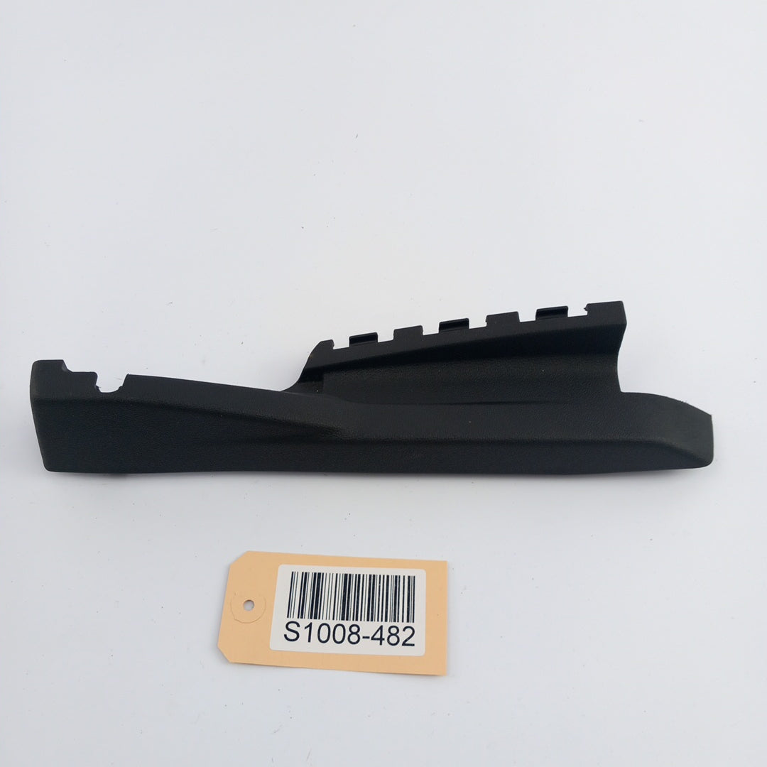 Пластмаса капак релса черен предна дясна седалка Opel Meriva B