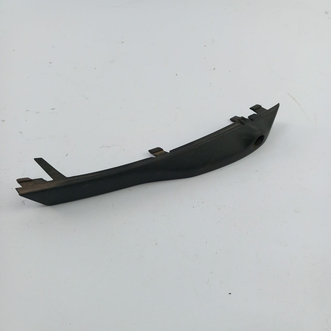 Лайстна решетка предна броня лява страна Opel Meriva B