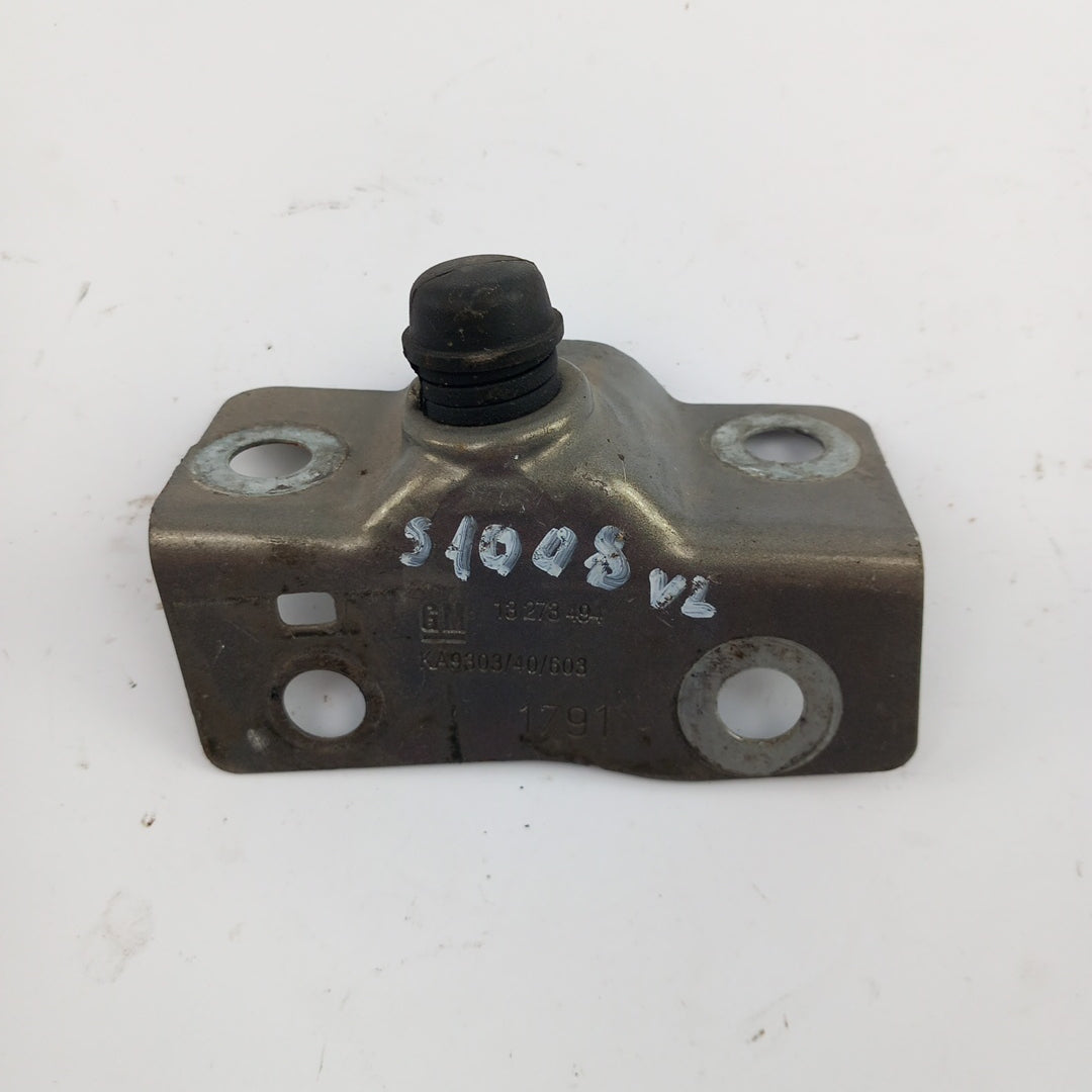 Планка стопер преден капак лява страна Opel Meriva B