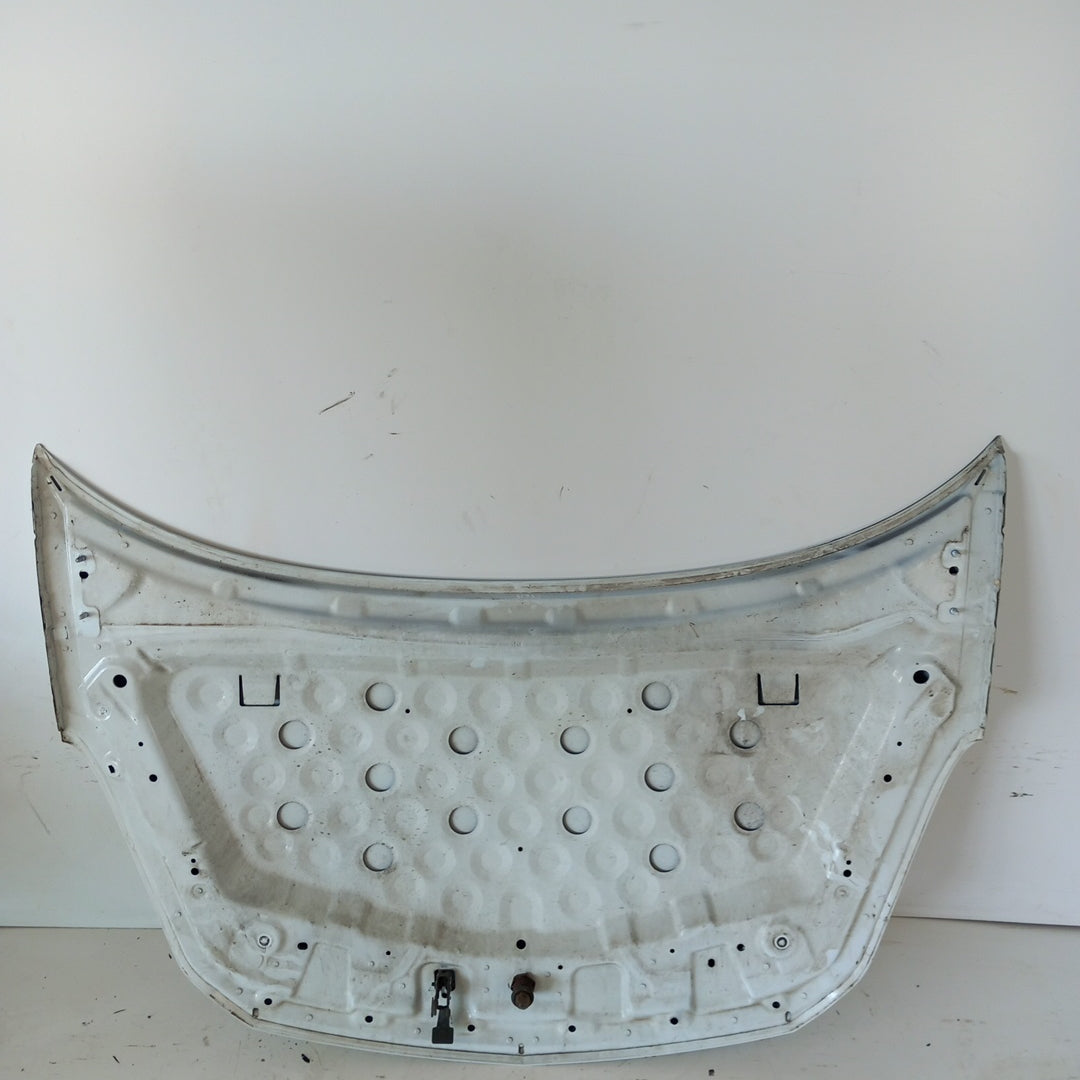 Преден капак Z474 бяло Facelift Opel Corsa D 3 врати