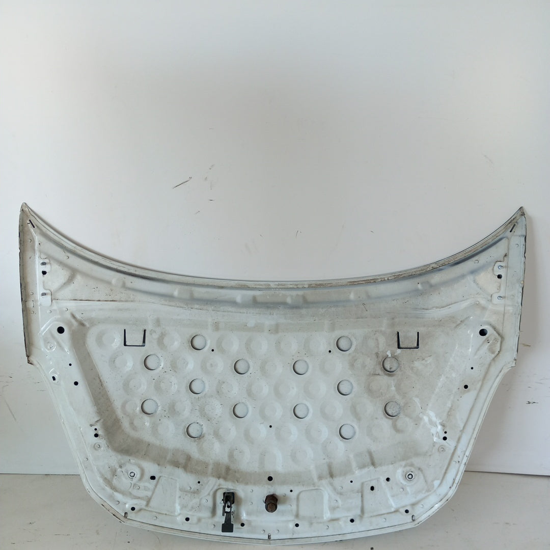 Преден капак Z474 бяло Facelift Opel Corsa D 3 врати