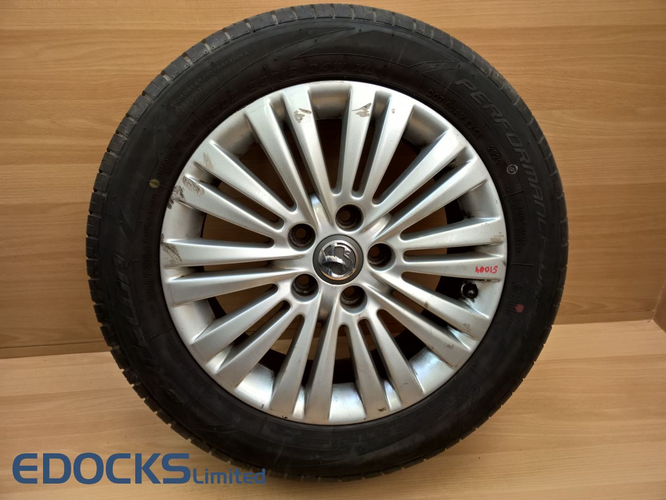 Комплект 16" 4х оригинални алуминиеви джанти 5x110 ET37 205/55 R16 Astra H Meriva B Zafira B Opel