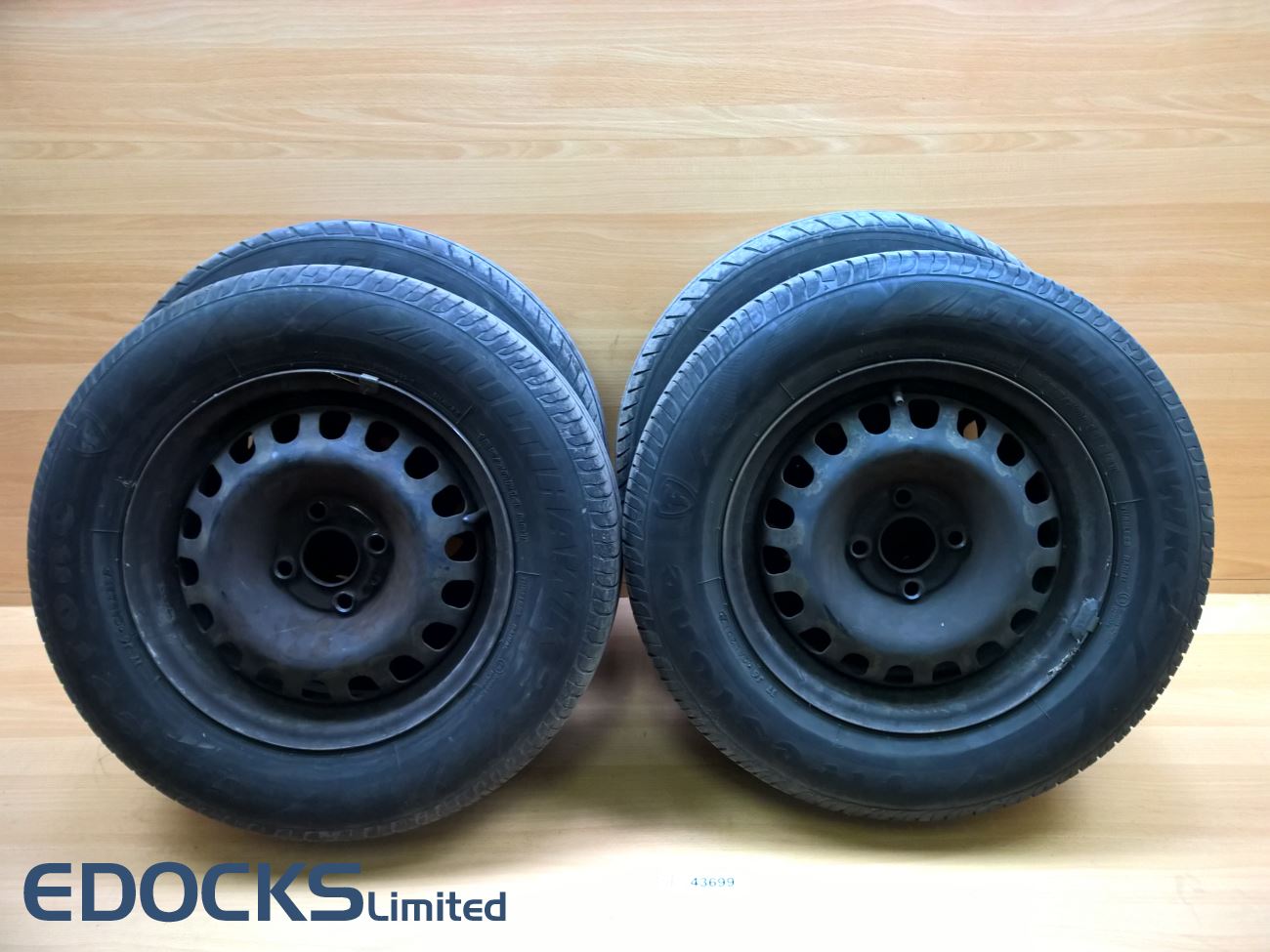 Комплект 4x 14 цола стоманени джанти джанти 5,5J ET39 гуми 185/70 R14 88H/T Opel